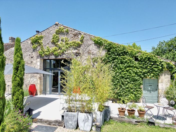 Image No.7-3 Bed Property for sale