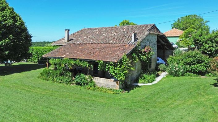 Image No.17-3 Bed Property for sale