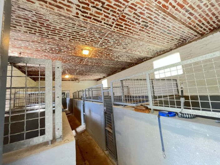 Image No.19-4 Bed Property for sale