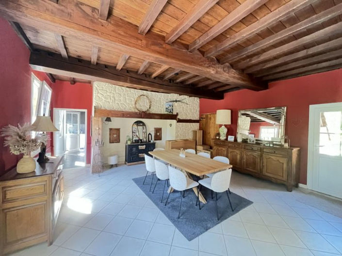 Image No.8-4 Bed Property for sale