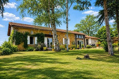 maison-individuelle-6-pieces-villecomtal-sur-