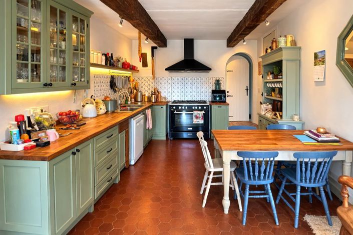 Image No.2-3 Bed Property for sale