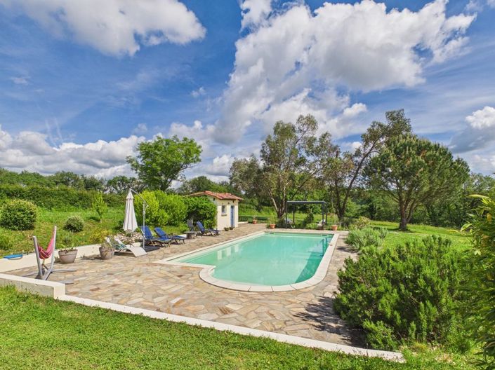 Image No.4-6 Bed Property for sale