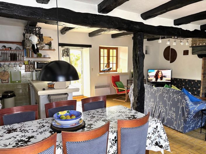 Image No.10-3 Bed Property for sale