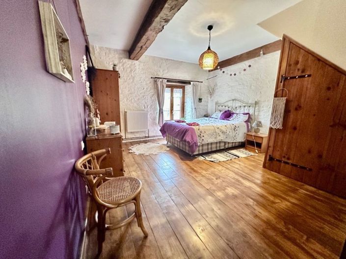 Image No.3-5 Bed Property for sale