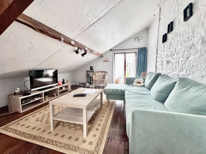 Image No.8-5 Bed Property for sale
