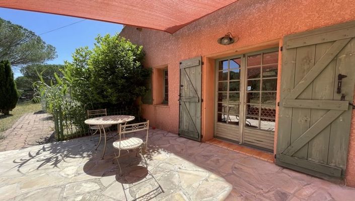 Image No.19-3 Bed Property for sale