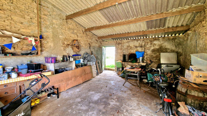 Image No.17-2 Bed Property for sale