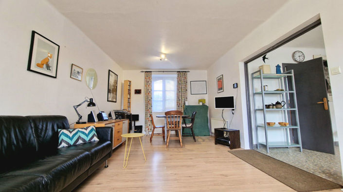 Image No.2-2 Bed Property for sale