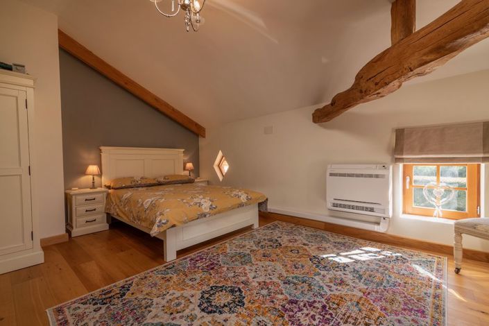 Image No.19-3 Bed Property for sale