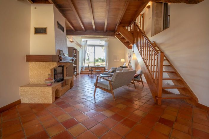 Image No.12-4 Bed Property for sale