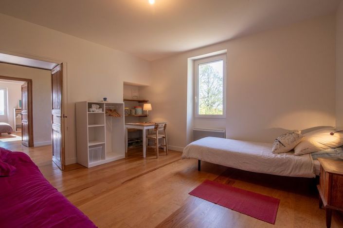 Image No.27-4 Bed Property for sale