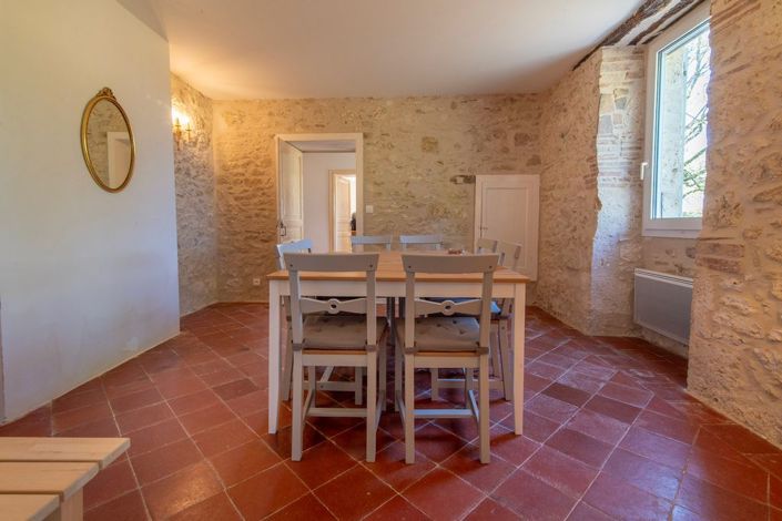 Image No.8-4 Bed Property for sale