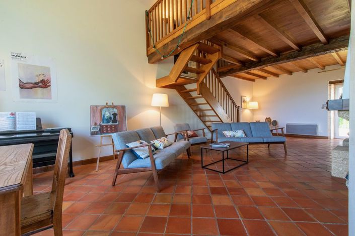 Image No.9-4 Bed Property for sale