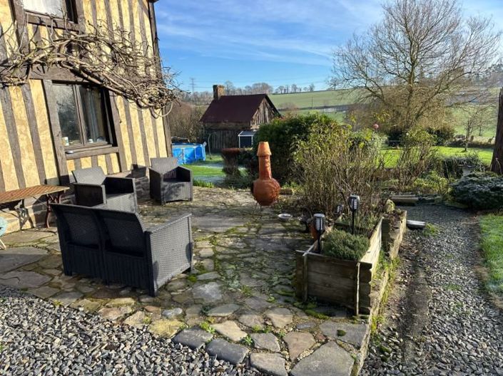 Image No.14-6 Bed Property for sale