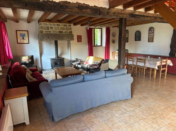 Image No.6-6 Bed Property for sale