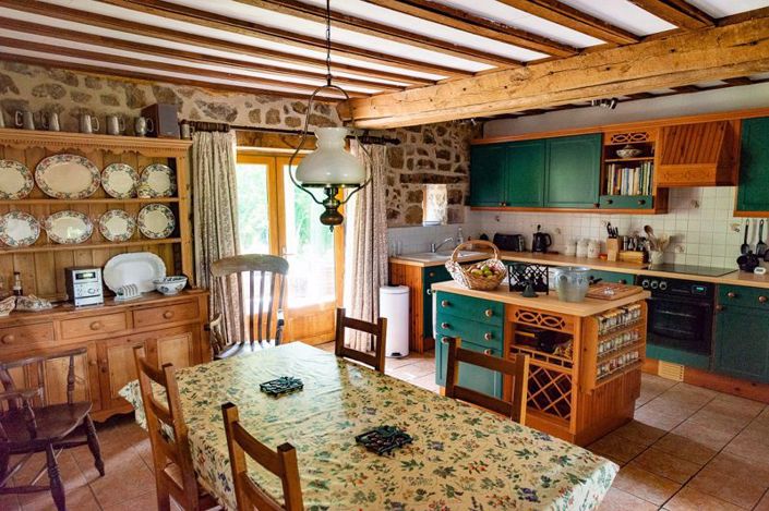 Image No.10-13 Bed Property for sale
