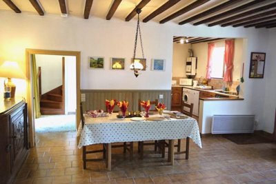 la-fermette-dining-area-kitchen-1