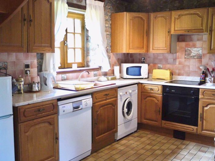 Image No.42-13 Bed Property for sale