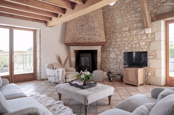 Image No.2-7 Bed Property for sale