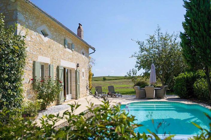 Image No.4-7 Bed Property for sale