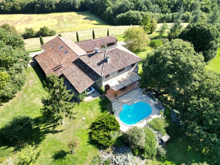 Image No.4-5 Bed Property for sale