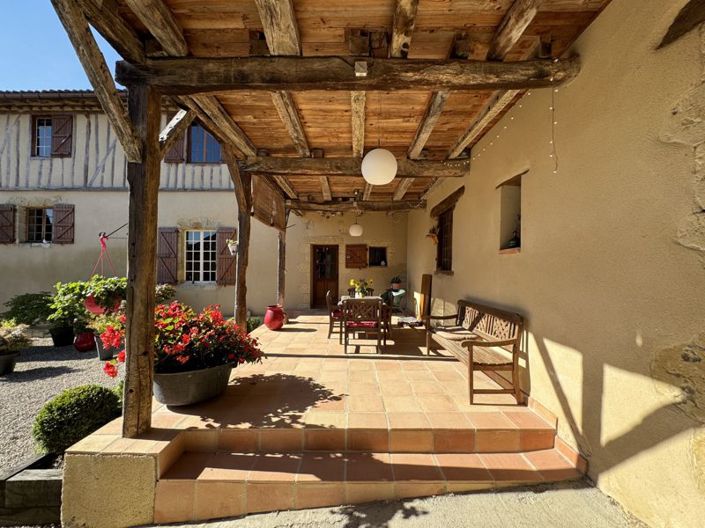 Image No.6-5 Bed Property for sale