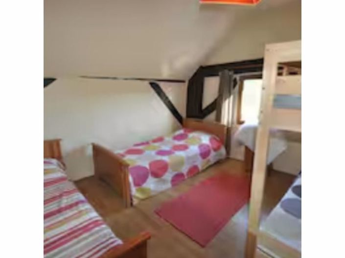 Image No.22-6 Bed Property for sale
