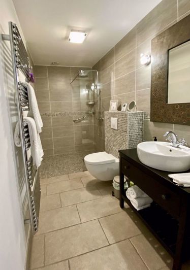 Image No.35-4 Bed Property for sale