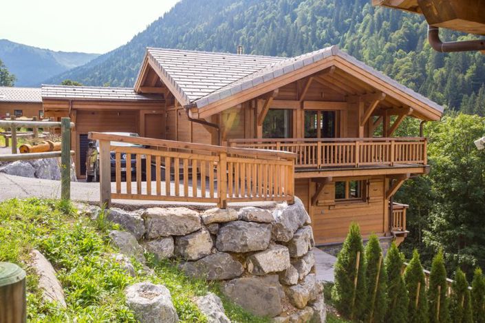 Image No.4-6 Bed Property for sale
