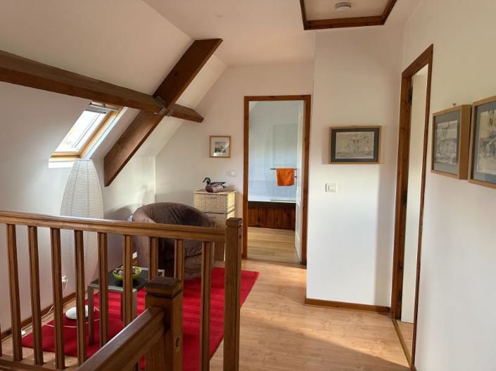 Image No.8-3 Bed Property for sale