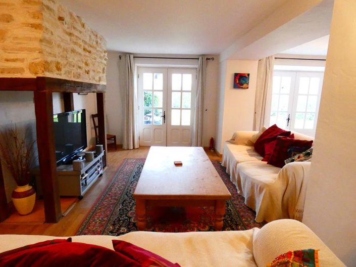Image No.3-3 Bed Property for sale