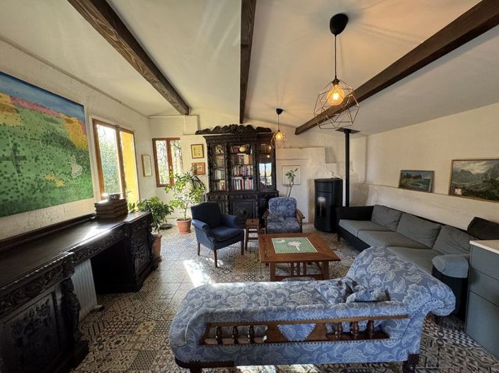 Image No.11-6 Bed Property for sale