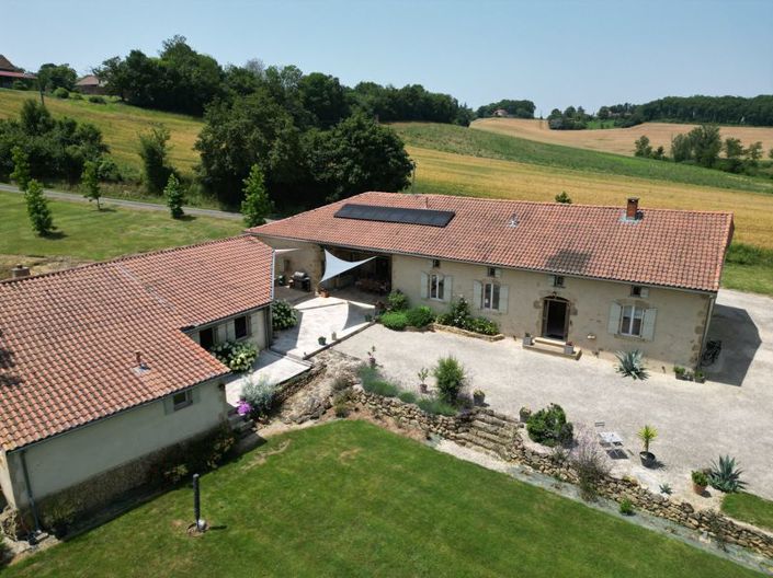 Image No.5-6 Bed Property for sale