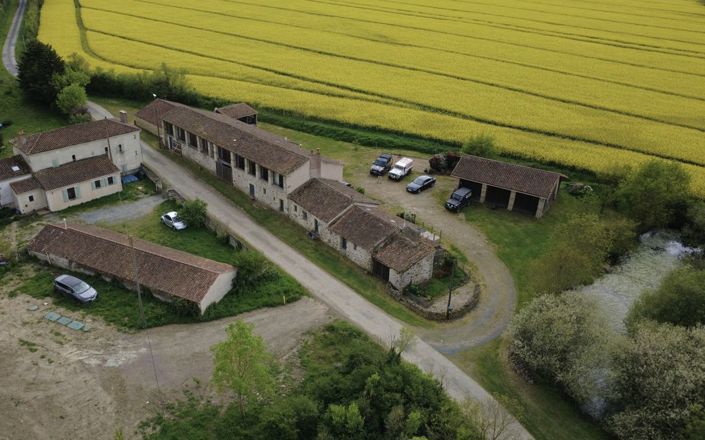 Image No.45-5 Bed Property for sale