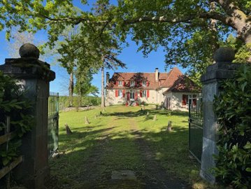1 - Hautes-Pyrénées, Property