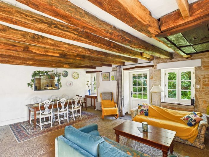 Image No.3-3 Bed Property for sale