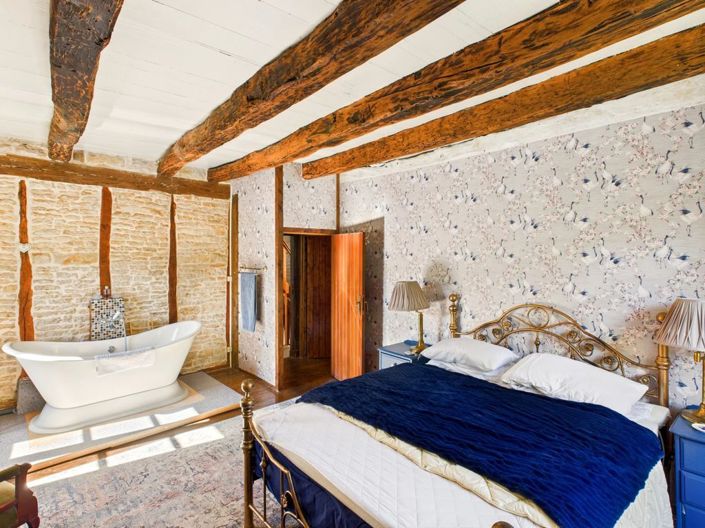 Image No.9-3 Bed Property for sale