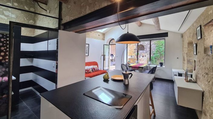 Image No.4-2 Bed Property for sale