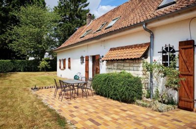 1 - Hesdin, Property