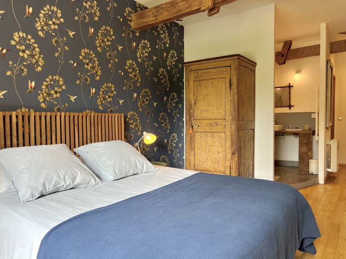 Image No.14-6 Bed Property for sale