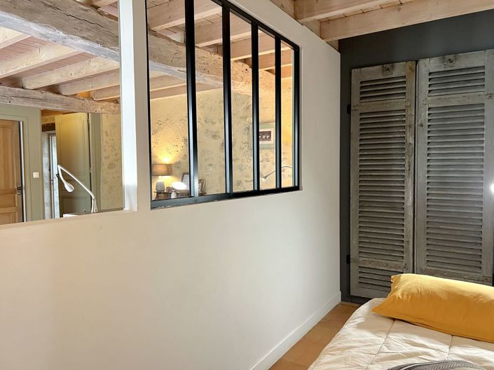Image No.28-6 Bed Property for sale