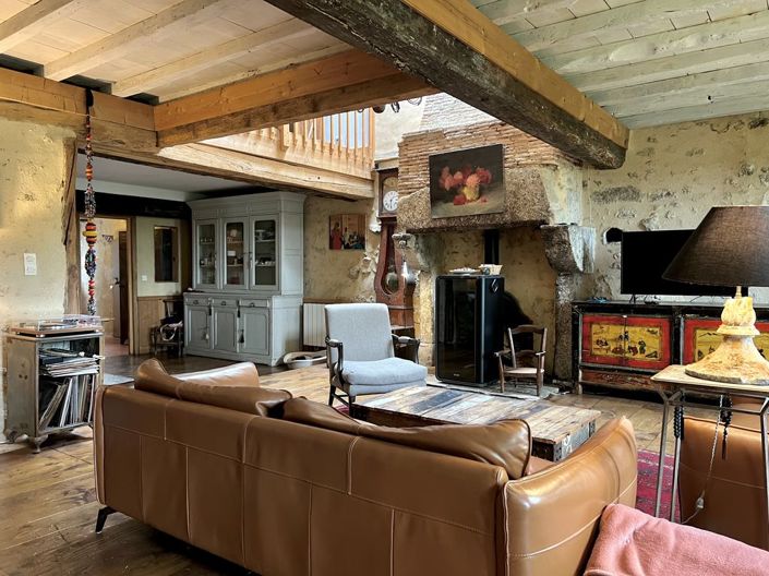 Image No.33-6 Bed Property for sale