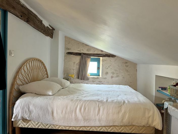 Image No.37-6 Bed Property for sale