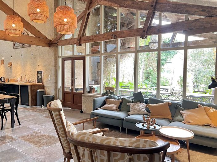 Image No.8-6 Bed Property for sale