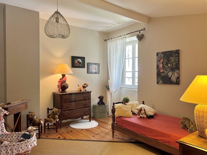 Image No.29-3 Bed Property for sale