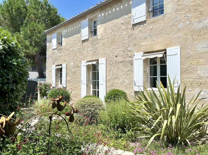 Image No.5-3 Bed Property for sale