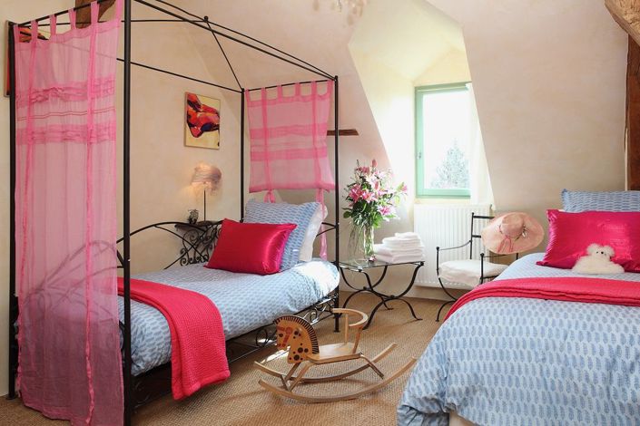Image No.12-5 Bed Property for sale