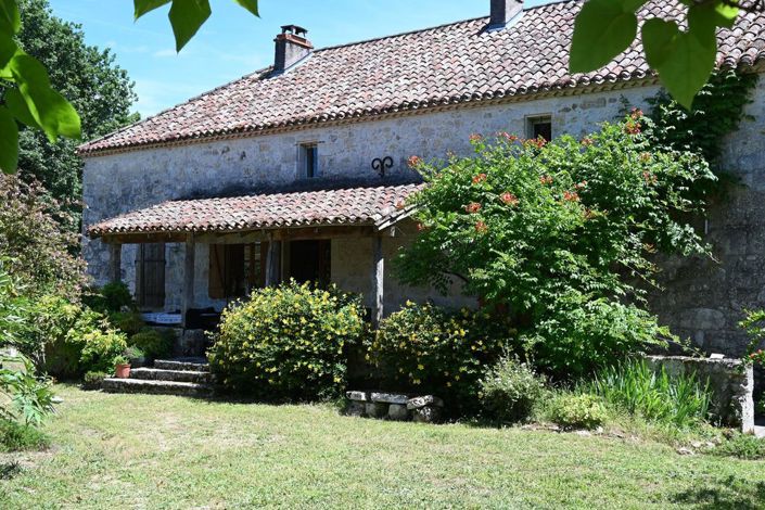 Image No.28-8 Bed Property for sale
