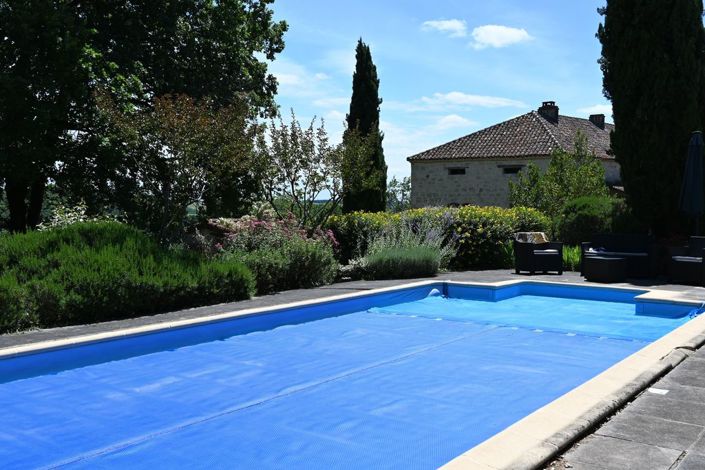Image No.29-8 Bed Property for sale
